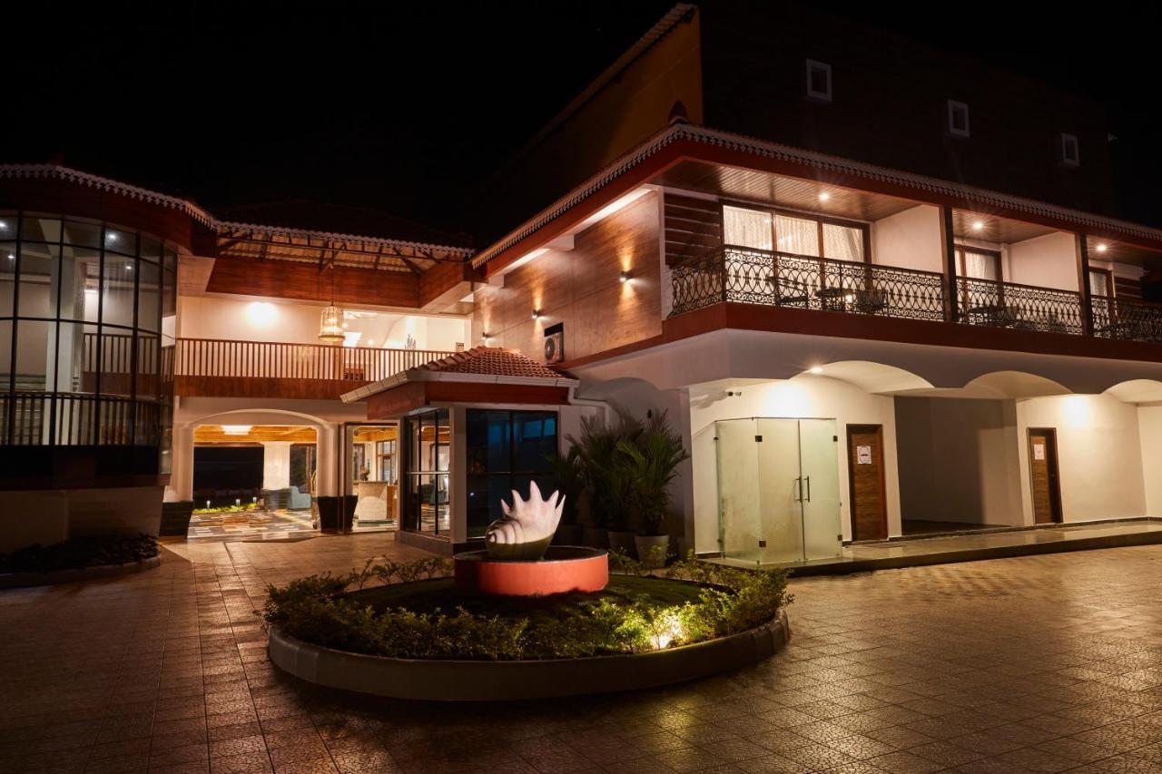 Sea Queen Beach Resort & Spa Colva Exterior photo