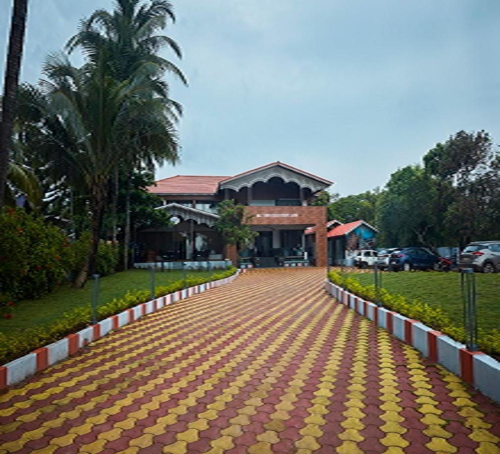 Sea Queen Beach Resort & Spa Colva Exterior photo